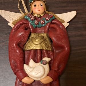 Midwest Cannon Falls Cynthia Madrid 17 1/2" Folk Art Angel.
